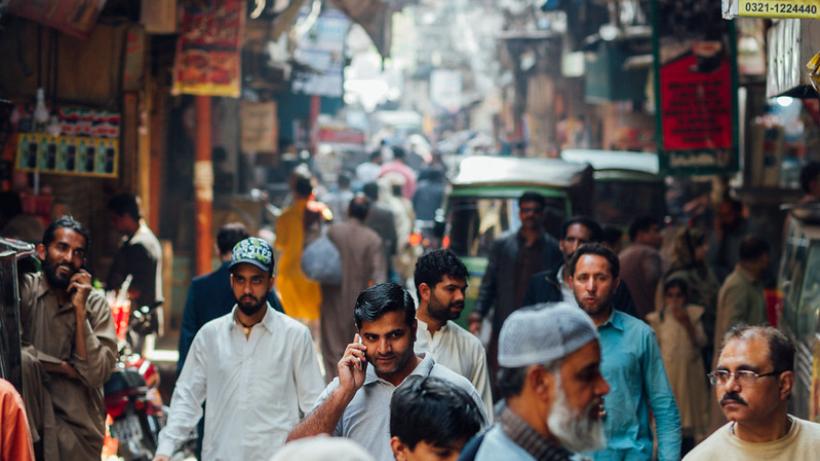 Busy Alley, Lahore Pakistan - Taken on 1 March 2020. Uploaded 29 December 2020. Photo by Adam Cohn, CC BY-NC-ND 2.0.