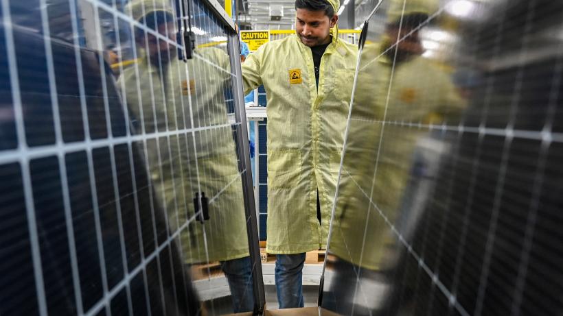 INDIA-ADANI-ENERGY (Photo by PUNIT PARANJPEAFP via Getty Images)