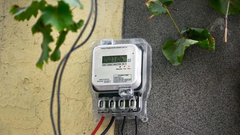 Electric smart meters for measuring power usage