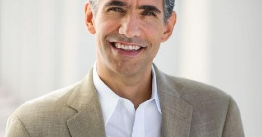 Esteban RossiHansberg International Growth Centre