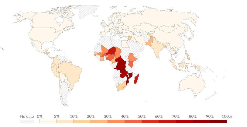 Este mapa, que mostra os pa&iacute;ses e as economias cobertos pelo Banco Mundial, ilustra que as classifica&ccedil;&otilde;es globais de pobreza se baseiam em estimativas de pobreza dispon&iacute;veis e n&atilde;o incluem todos os pa&iacute;ses do mundo. Dados da Plataforma de Pobreza e Desigualdade do Banco Mundial (PIP); mapa adaptado de Our World in Data (OWID).